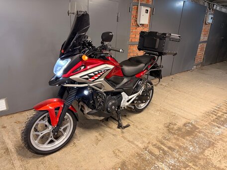 2016 Honda NC 750X, красный, 610000 рублей, вид 1