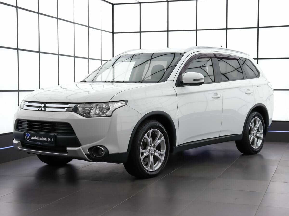 Открыть фотографии: Mitsubishi Outlander III Рестайлинг