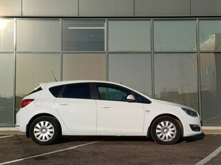 2013 Opel Astra J Рестайлинг, белый, 413000 рублей, вид 3