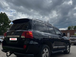2014 Toyota Land Cruiser 200 Series Рестайлинг 1, чёрный, 3549000 рублей, вид 4