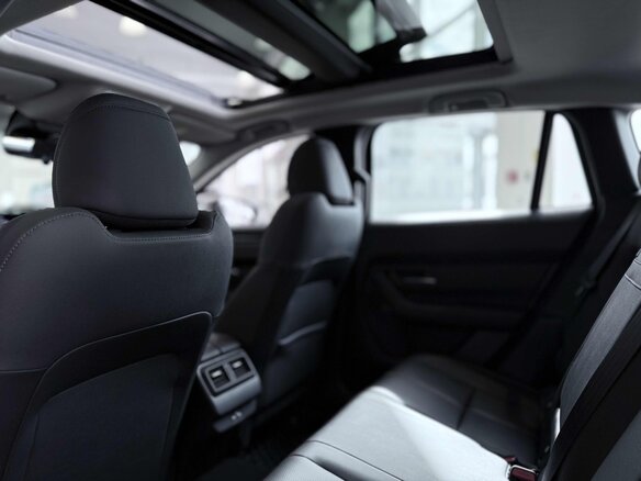 2025 Mazda CX-50, красный, 4720000 рублей - вид 21