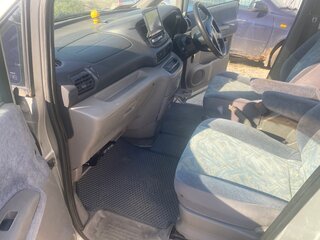 2000 Nissan Serena II (C24), серебристый, 525000 рублей, вид 5