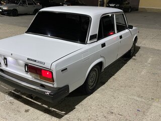 2004 Lada (ВАЗ) 2107, белый, 250000 рублей, вид 5