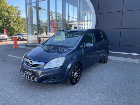 Opel Zafira B Рестайлинг