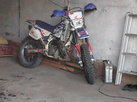 1992 Honda CRM 250, белый, 250000 рублей, вид 3