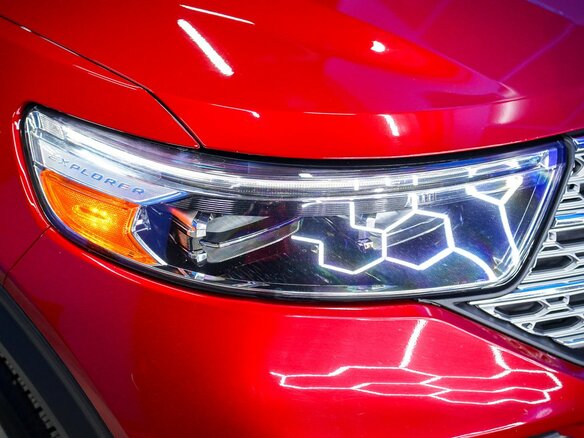 2019 Ford Explorer VI, красный, 3695000 рублей - вид 17
