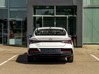 2026 Hyundai Elantra VII (CN7) Рестайлинг, белый, 2465000 рублей, вид 5