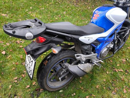 2012 Suzuki SFV 650 Gladius, белый, 550000 рублей, вид 5