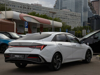 2023 Hyundai Elantra N Line VII (CN7) Рестайлинг, белый, 2047000 рублей, вид 4