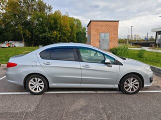 2017 Peugeot 408 I Рестайлинг, серебристый, 870000 рублей, вид 4