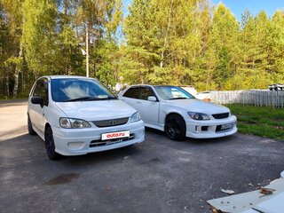 2000 Toyota Corolla Spacio I, белый, 700000 рублей, вид 5