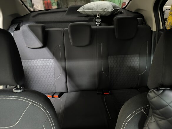 2017 Renault Logan II, золотистый, 800000 рублей - вид 21