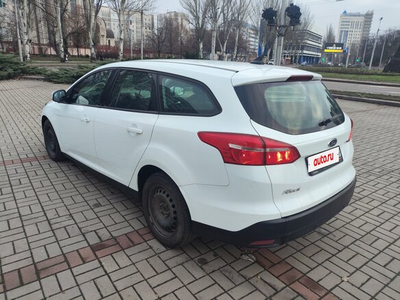 2018 Ford Focus III Рестайлинг, белый, 1250000 рублей - вид 3