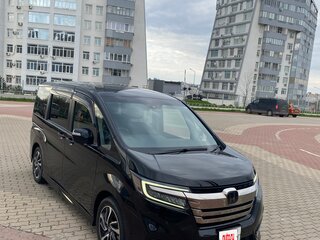 2020 Honda Stepwgn Spada V Рестайлинг, чёрный, 2740000 рублей, вид 1