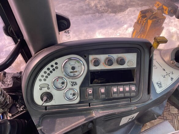 2007 JCB 3CX, жёлтый, 3800000 рублей - вид 19