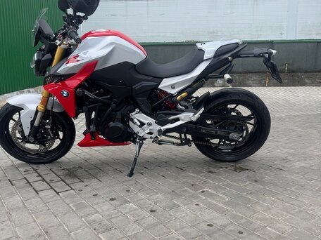 2021 BMW F 900 R, красный, 1100000 рублей, вид 4