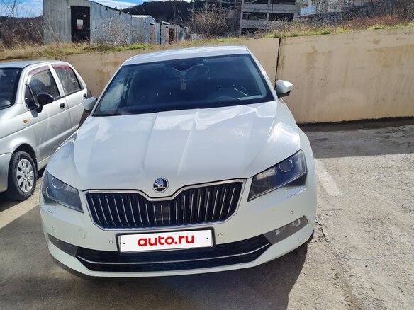 2018 Skoda Superb III, белый, 2000000 рублей - вид 1