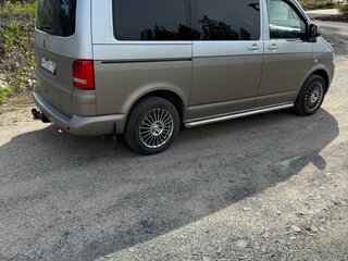 2010 Volkswagen Multivan T5 Рестайлинг, серебристый, 1700000 рублей, вид 3