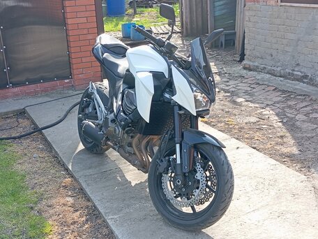 2013 Kawasaki Z 800, белый, 600000 рублей, вид 3