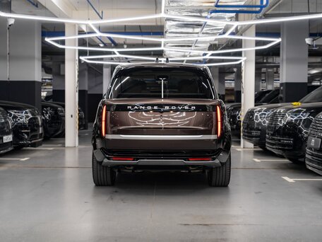 2026 Land Rover Range Rover P530 MHEV V, коричневый, 21490000 рублей, вид 5