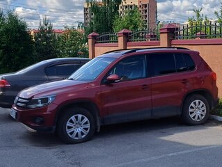 2012 Volkswagen Tiguan I Рестайлинг, красный, 1400000 рублей, вид 5