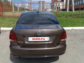 2019 Volkswagen Polo V Рестайлинг, коричневый, 1350000 рублей, вид 3