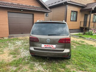 2012 Volkswagen Touran I Рестайлинг 2, коричневый, 700000 рублей, вид 4