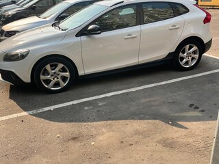 2013 Volvo V40 Cross Country I, белый, 1500000 рублей, вид 5