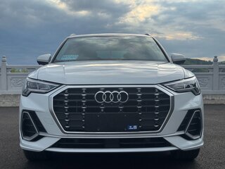 2022 Audi Q3 35 TFSI II (F3), белый, 2559000 рублей, вид 2