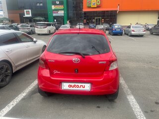 2008 Toyota Yaris Multimode II, красный, 650000 рублей, вид 4