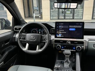 2025 Toyota Tacoma IV, серый, 10990000 рублей, вид 2