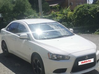 2013 Mitsubishi Lancer X Рестайлинг, белый, 950000 рублей, вид 2