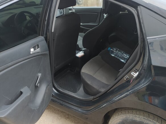 2014 Hyundai Solaris I, чёрный, 599000 рублей - вид 16