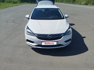 2017 Opel Astra ecoFLEX K, белый, 1350000 рублей, вид 1