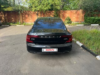 2017 Volvo S90 II, чёрный, 3300000 рублей, вид 4