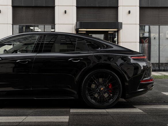 2026 Porsche Panamera GTS III, чёрный, 28300000 рублей - вид 8