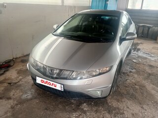 2008 Honda Civic VIII, серебристый, 580000 рублей, вид 2
