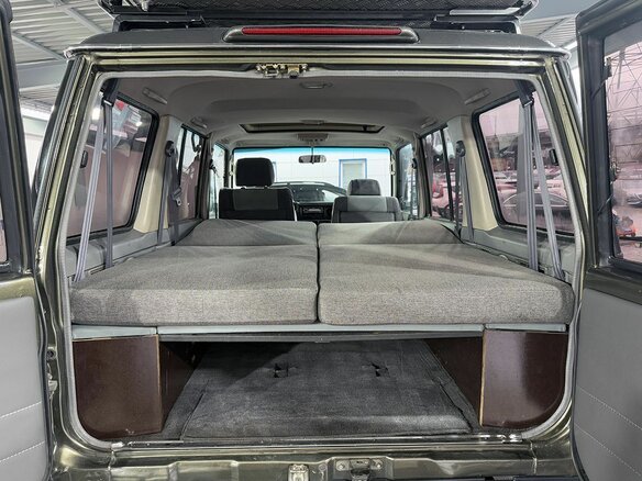 1993 Toyota Land Cruiser 70 Series, коричневый, 7499000 рублей - вид 9