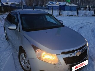 2012 Chevrolet Cruze I, серебристый, 680000 рублей, вид 1