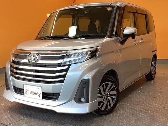 Открыть фотографии: Toyota Roomy I Рестайлинг