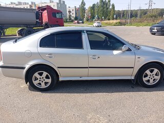 2002 Skoda Octavia I (A4) Рестайлинг, серебристый, 250000 рублей, вид 5