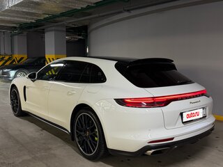 2021 Porsche Panamera 4 E-Hybrid Sport Turismo II Рестайлинг, белый, 11500000 рублей, вид 4