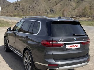 2023 BMW X7 40i I (G07) Рестайлинг, чёрный, 12977000 рублей, вид 5