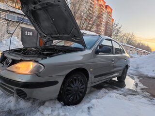 2002 Renault Megane I Рестайлинг, коричневый, 270000 рублей, вид 1