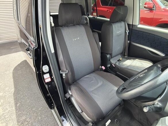 2015 Toyota ISis I Рестайлинг, чёрный, 1046555 рублей - вид 12