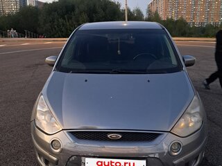 2008 Ford S-MAX I, серебристый, 700000 рублей, вид 1