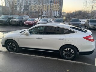 2014 Honda Crosstour I Рестайлинг, белый, 1890000 рублей, вид 4