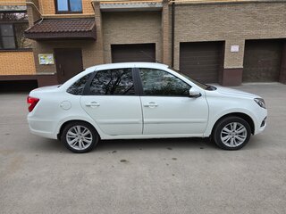 2020 Lada (ВАЗ) Granta I Рестайлинг, белый, 520000 рублей, вид 2