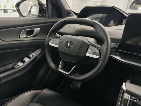 2025 Changan UNI-S I, серый, 3179900 рублей - вид 15