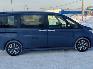 2016 Honda Stepwgn Spada V, фиолетовый, 1700000 рублей, вид 4